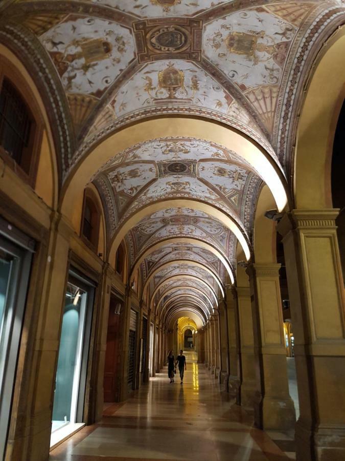 Tetti Rossi Lägenhet Bologna Exteriör bild